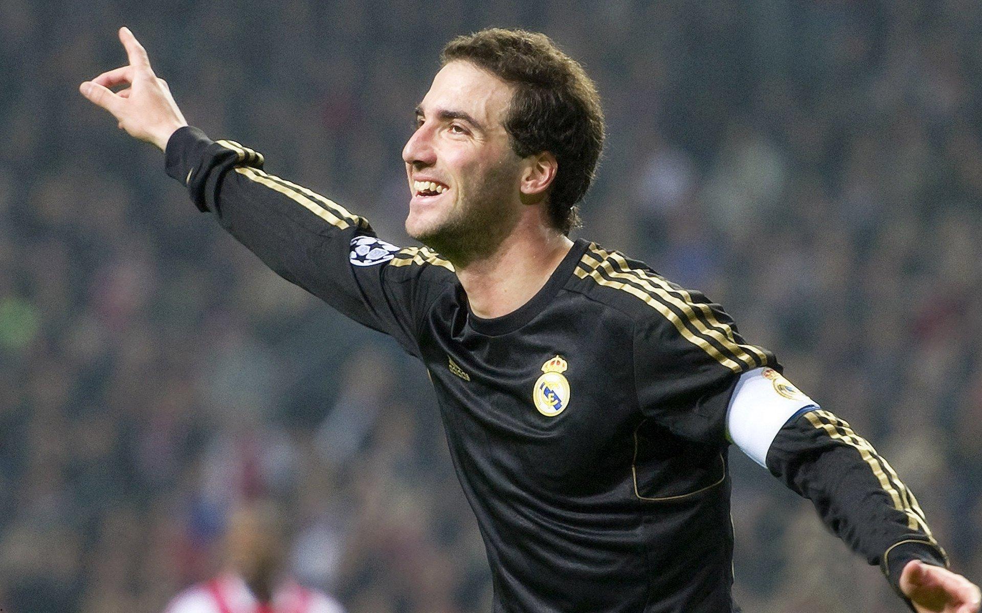 内马尔发声支持传奇济科 坦言渴望复制梅西式世界杯圆满结局