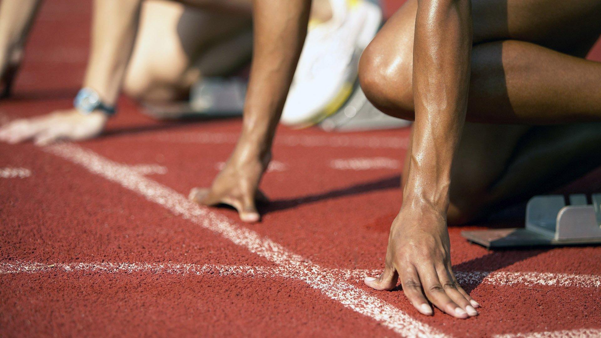 垃圾话教学！麦克勒姆怒喷富尼耶，他软如法国薄饼