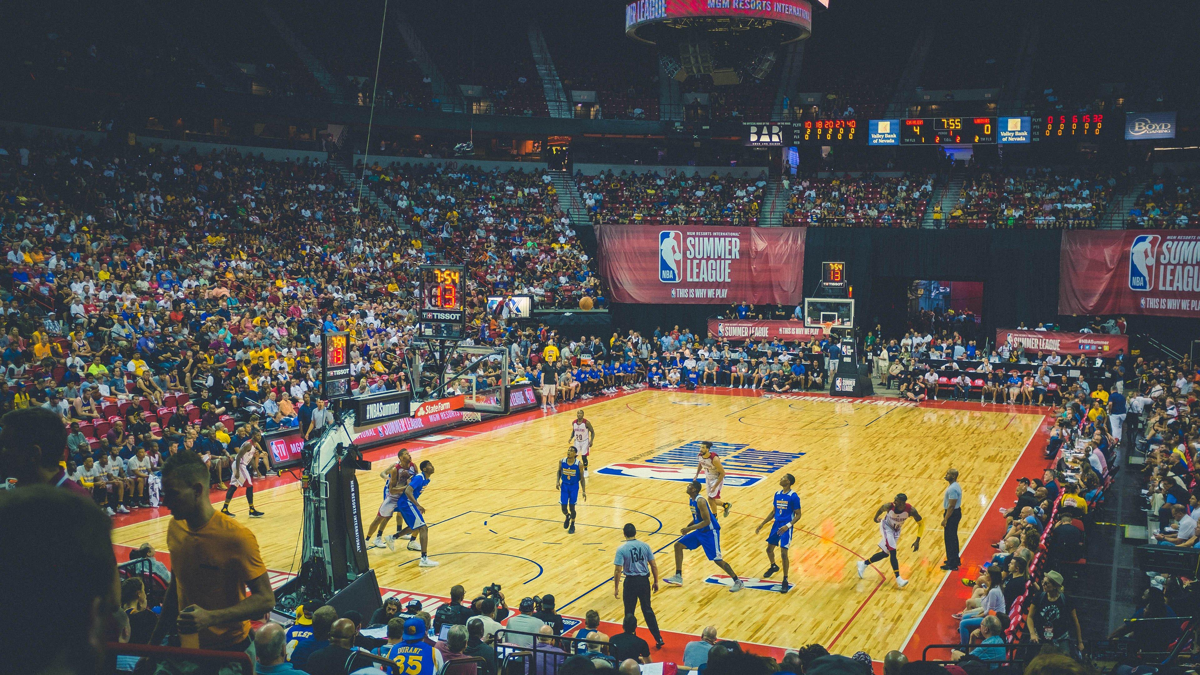 热刺虽败犹荣，战术革新显现成效，北伦敦球队步入重建正轨