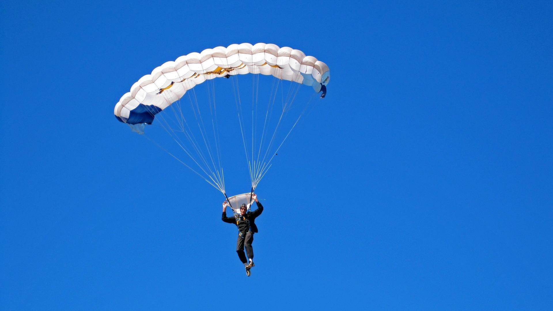 卡拉格直言切尔西门将位置已成争冠短板，引援呼声再起